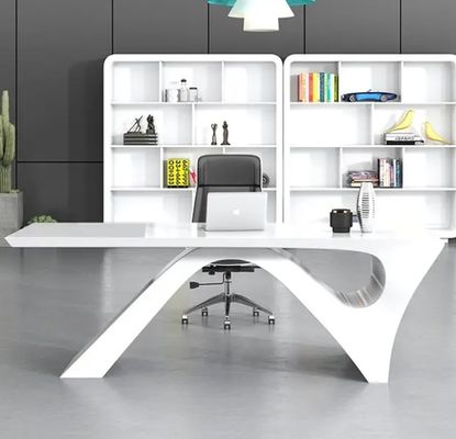 Pintura blanca simple y moderna escritorio ejecutivo jefe mesa de escritorio muebles de oficina luz lujo presidente gerente jefe mesa