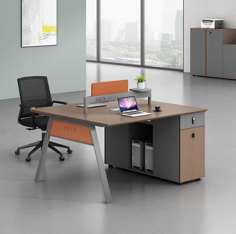 Escritorio para varias personas Escritorios de oficina Jefe Mesa de director de madera Escritorio moderno con gabinete